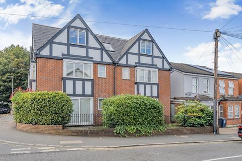 2 bedroom flat for sale, High Wycombe,  Buckinghamshire,  HP11