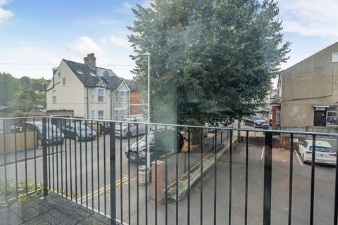 2 bedroom flat for sale, High Wycombe,  Buckinghamshire,  HP11