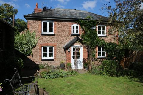 4 bedroom detached house for sale, Peterstow, Ross-on-Wye