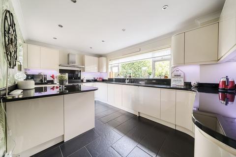 4 bedroom detached house for sale, Raphael Drive, Shoeburyness, SS3