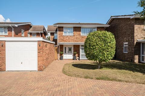 4 bedroom detached house for sale, Raphael Drive, Shoeburyness, SS3