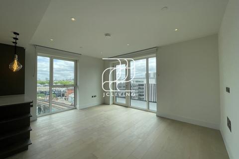 2 bedroom flat to rent, Cascade Way, W12 7SR