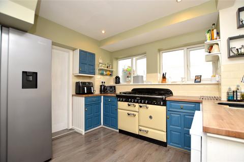 4 bedroom semi-detached house for sale, Foxholes Lane, Calverley, Pudsey, West Yorkshire