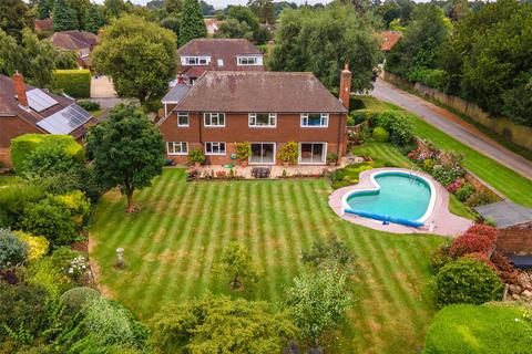 4 bedroom detached house for sale, Innings Gate, Henley-on-Thames RG9