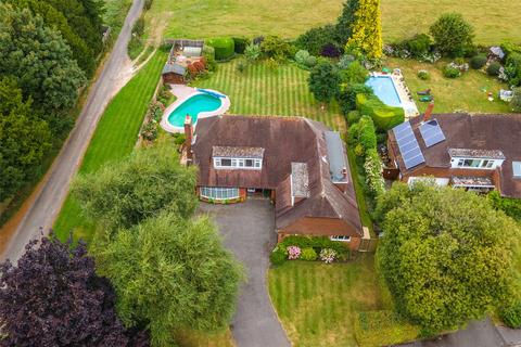 4 bedroom detached house for sale, Innings Gate, Henley-on-Thames RG9