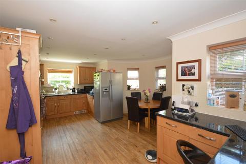 6 bedroom detached house for sale, BULLEN VILLAGE, RYDE