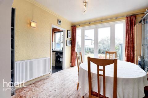 3 bedroom semi-detached house for sale, Westmead Road, Sutton