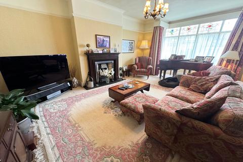 5 bedroom semi-detached house for sale, Sherwood Grove, Shipley, West Yorkshire