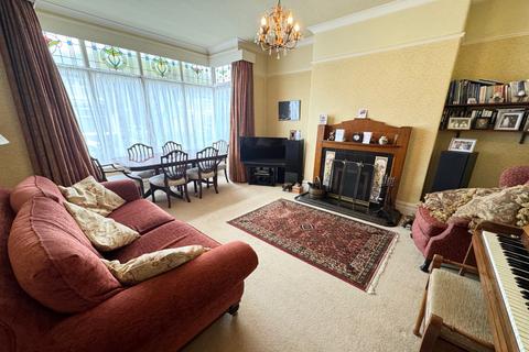 5 bedroom semi-detached house for sale, Sherwood Grove, Shipley, West Yorkshire