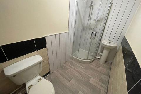 1 bedroom flat to rent, Burnley Road, Accrington, Lancashire