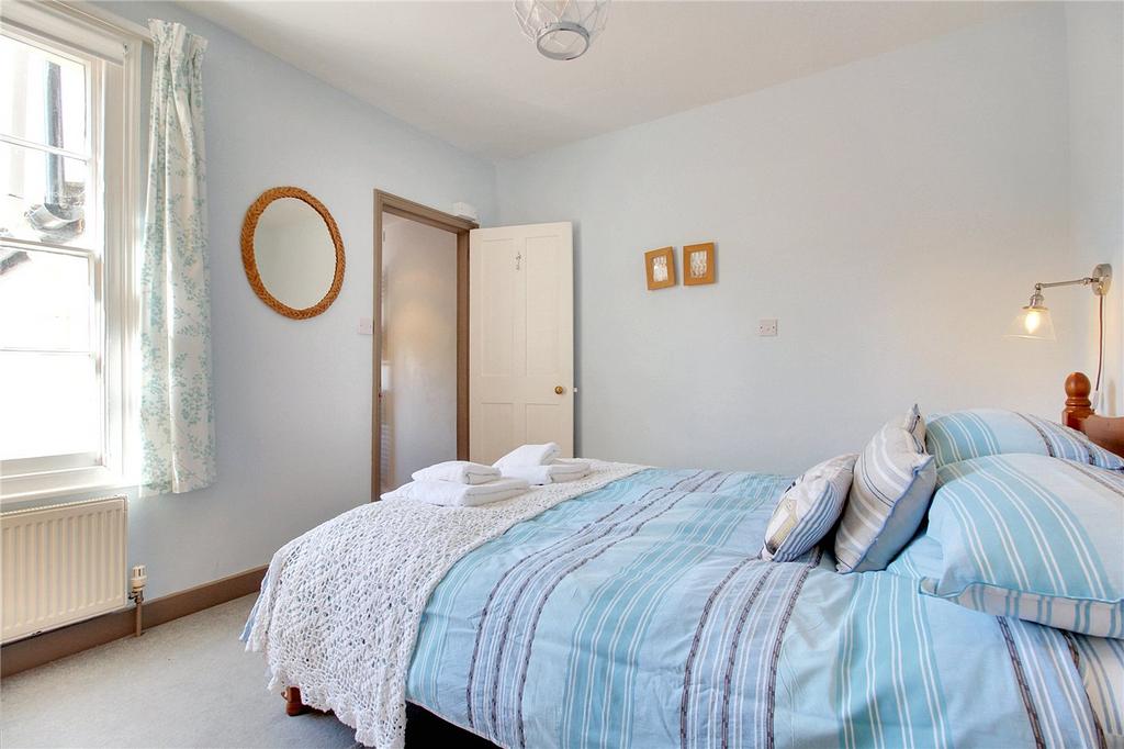 Bedroom `