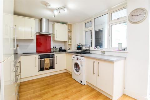 2 bedroom semi-detached house for sale, Valley Drive, Wakefield WF2