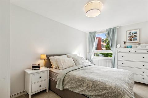 2 bedroom house for sale, Colet Gardens, St Pauls Court, London, W14