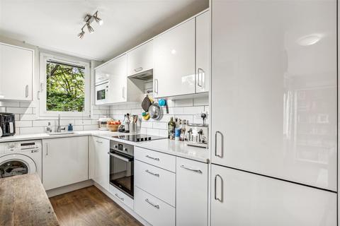 2 bedroom house for sale, Colet Gardens, St Pauls Court, London, W14