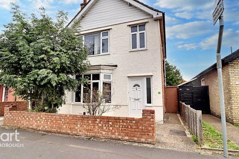 3 bedroom detached house for sale, Northfield Road, Peterborough