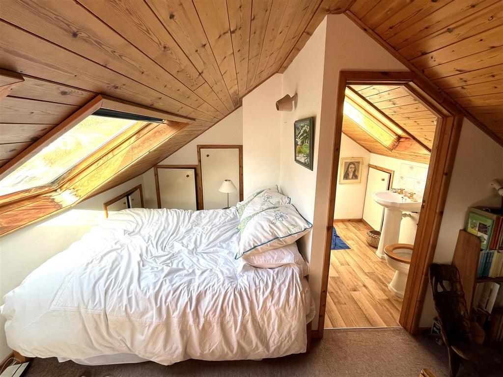 Attic bed.JPG