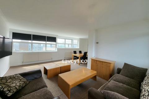 2 bedroom flat for sale, The Grange, The Knoll, London