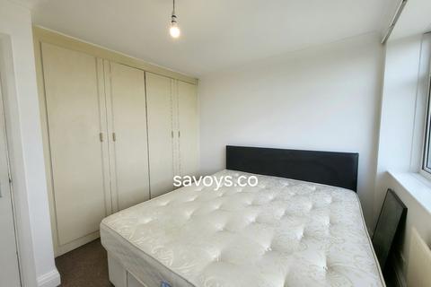 2 bedroom flat for sale, The Grange, The Knoll, London