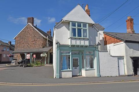 2 bedroom end of terrace house for sale, Station Road, Cullompton