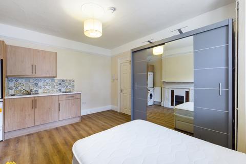 1 bedroom in a house share to rent, Middleton Road, Banbury OX16