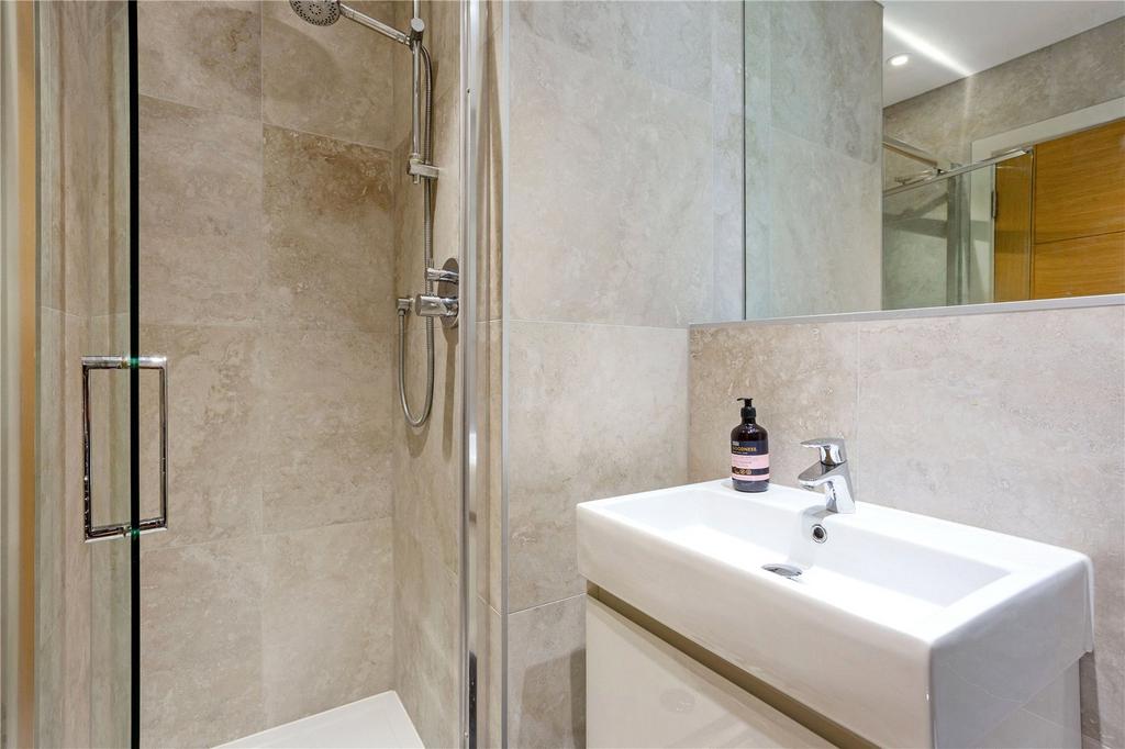Bedroom One En Suite