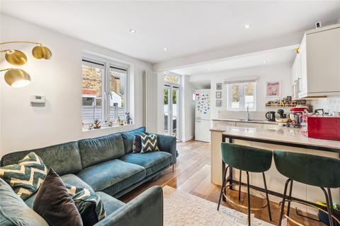 2 bedroom apartment for sale, Kathleen Road, SW11