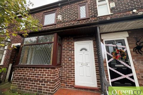 2 bedroom terraced house to rent, Lewis Street, Salford M30