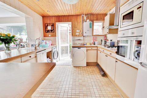 4 bedroom chalet for sale, Rollestone Road, Holbury