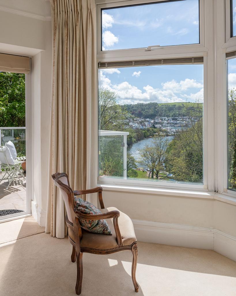 Apt 2 Castella View &amp; Balcony Kingswear