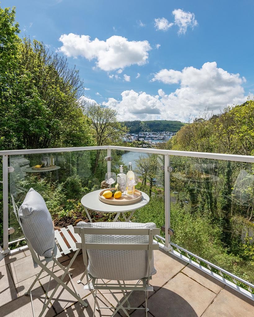 Apt 2 Castella Balcony Kingswear