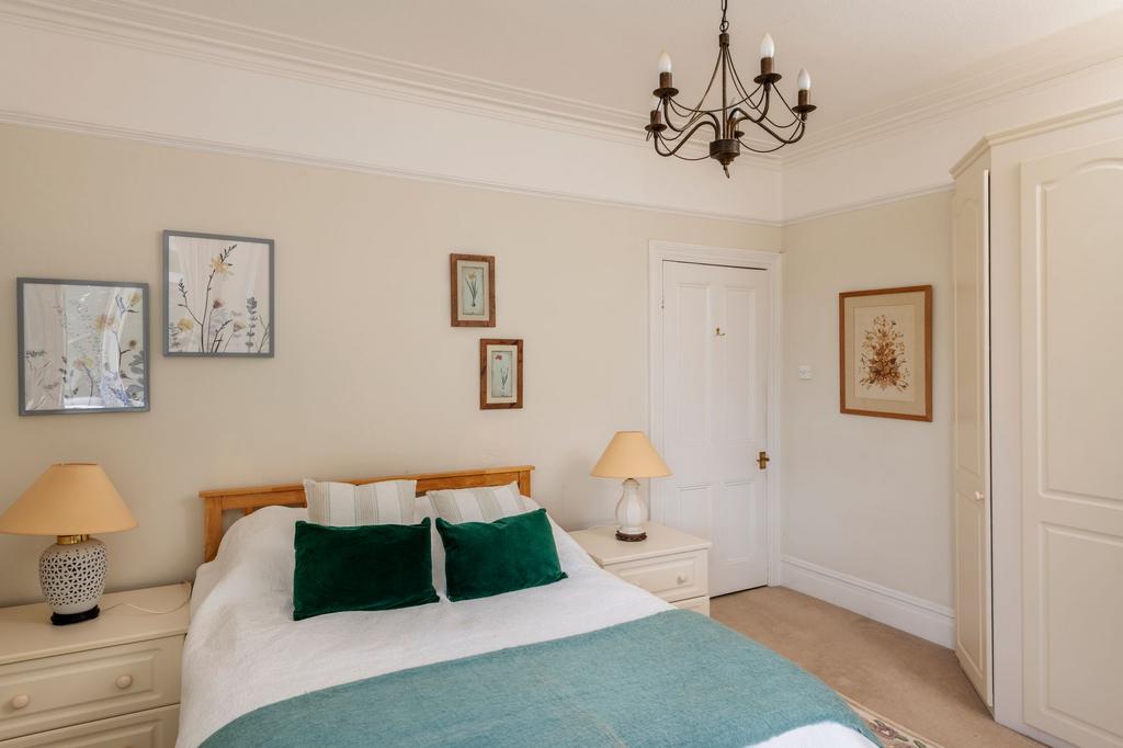 Apt 2 Castella Bedroom Kingswear