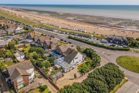 4 bedroom house for sale, Sea Lane, Goring-By-Sea, Worthing