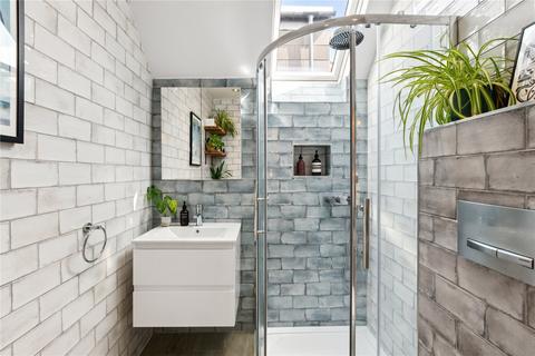 Flat 5, 3 Thurleigh Road, London, SW12 8UB