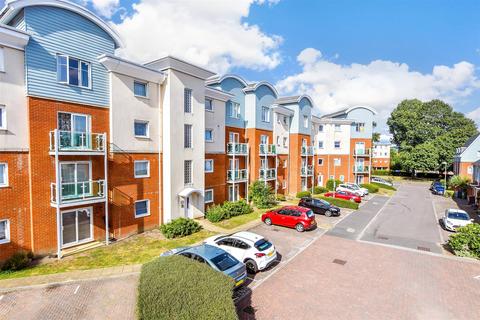 1 bedroom ground floor flat for sale, Goodworth Road, Redhill, Surrey