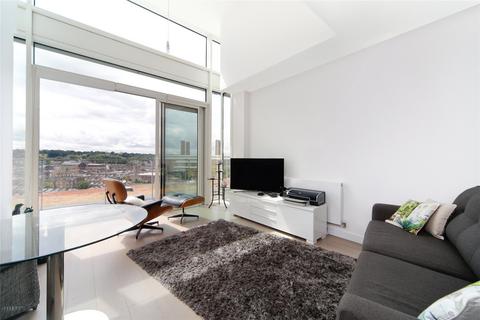 2 bedroom penthouse to rent, River Gardens Walk Greenwich London SE10