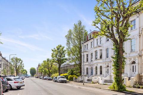 2 bedroom apartment for sale, Tisbury Road, Hove BN3