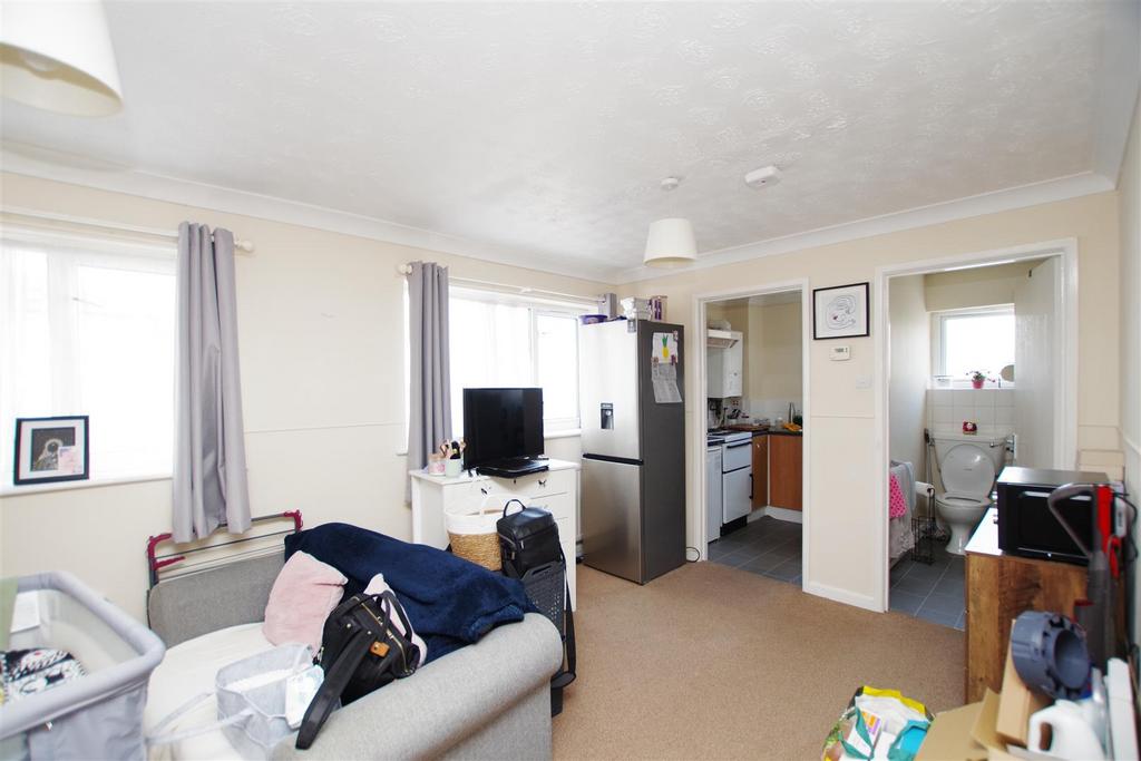 First Floor Maisonette
