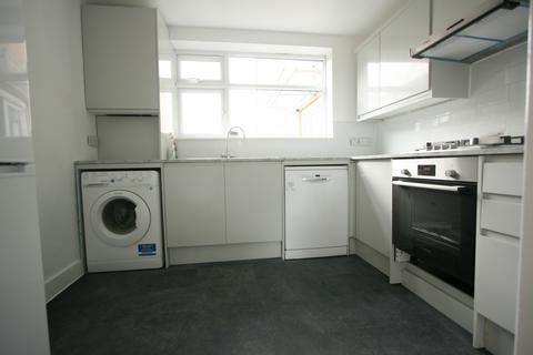 2 bedroom ground floor flat to rent, Sudbury Hill HA1