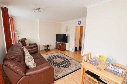 1 bedroom flat to rent, Westdown House, Hartington Place, Eastbourne