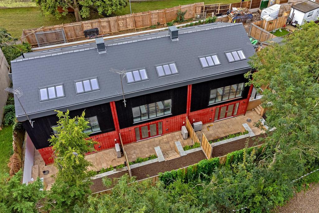 The Hill, Wheathampstead, St. Albans 5 bed terraced house for sale £