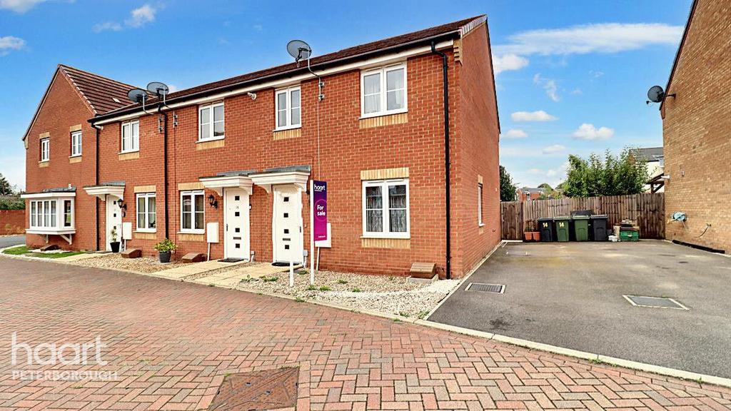 Parry Close, Peterborough 3 bed end of terrace house for sale £270,000