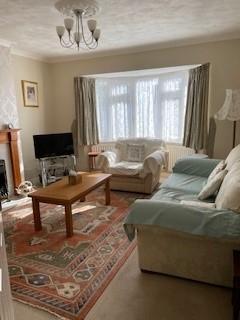2 bedroom bungalow to rent, Lowcroft Drive, Oadby, Leicester, LE2