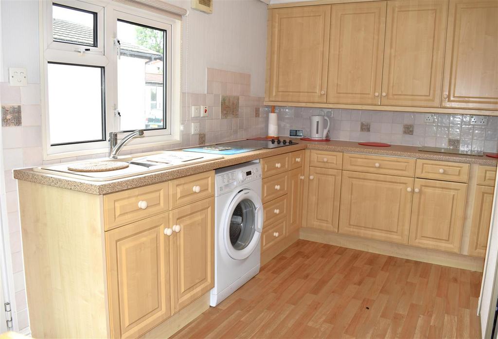 Kitchen dining room