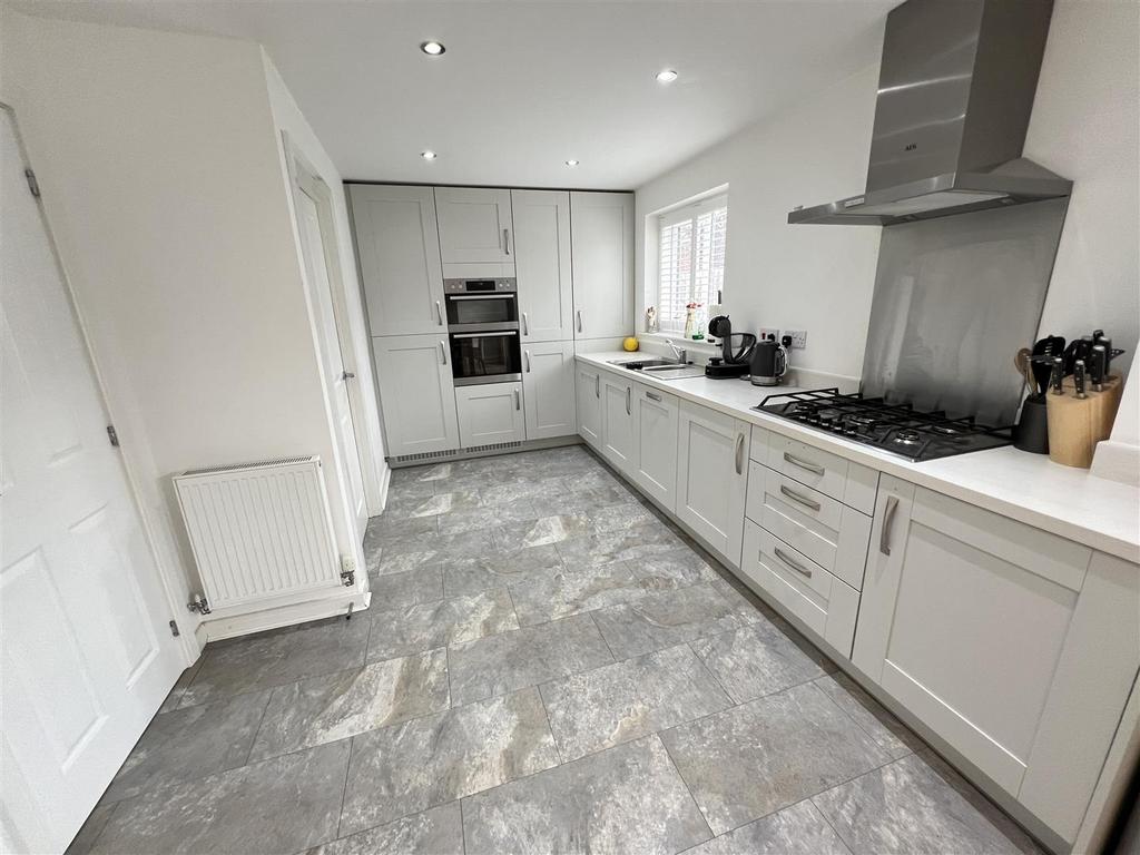 Memorial Drive, Tranmere, Wirral 4 bed detached house for sale £300,000