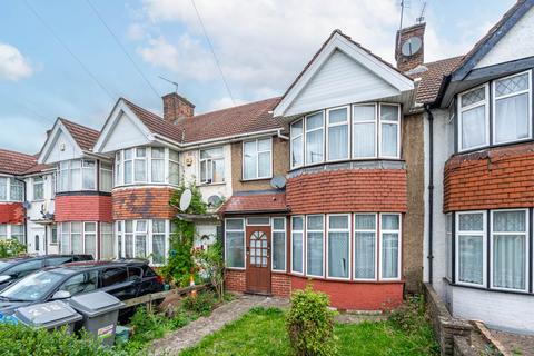 4 bedroom terraced house for sale, Princes Avenue, London NW9