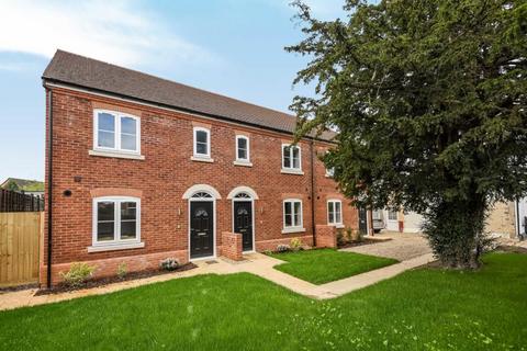 2 bedroom end of terrace house for sale, Newbury,  Berkshire,  RG14