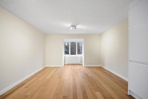 1 bedroom flat for sale, Harp Island Close, London NW10