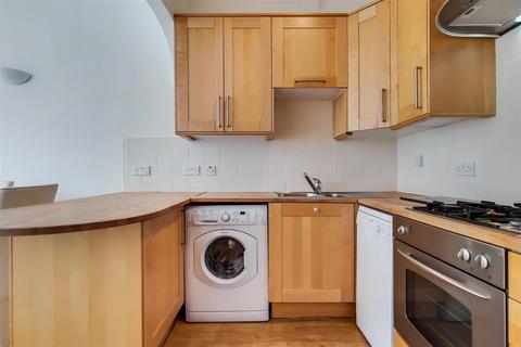 2 bedroom flat to rent, SOUTHWELL GARDENS, London, SW7