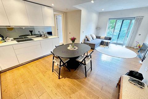 1 bedroom apartment for sale, Columbia Gardens, London SW6