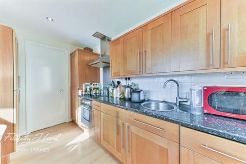 1 bedroom flat for sale, The Circle, Queen Elizabeth Street, SE1